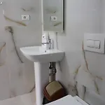 N&b