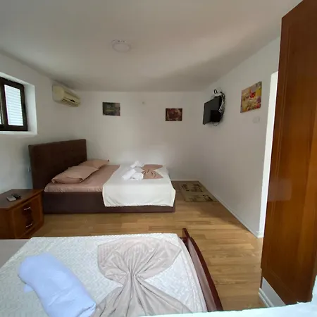 N&b Daire Berat